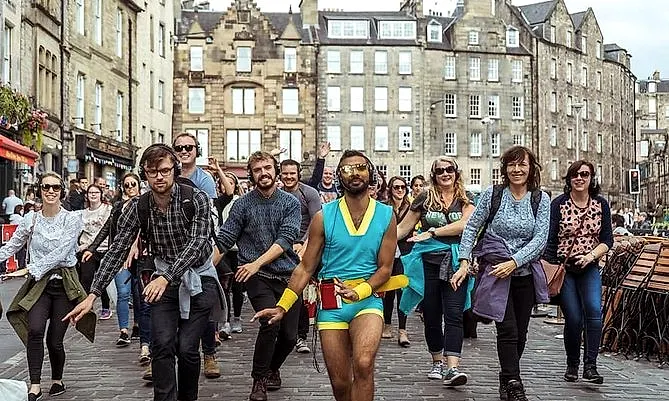 How to Get Your First 100 Tour Guests Using Instagram